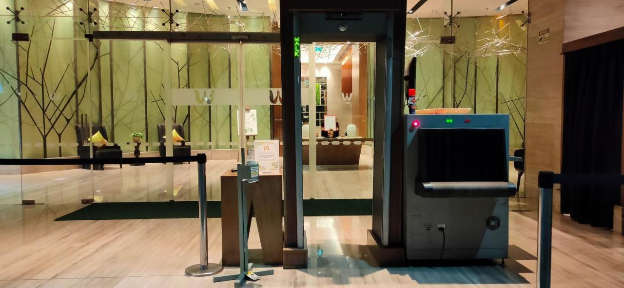 Welcomhotel By Itc Hotels, Richmond Road, Bengaluru Kültér fotó Entrance to the lounge