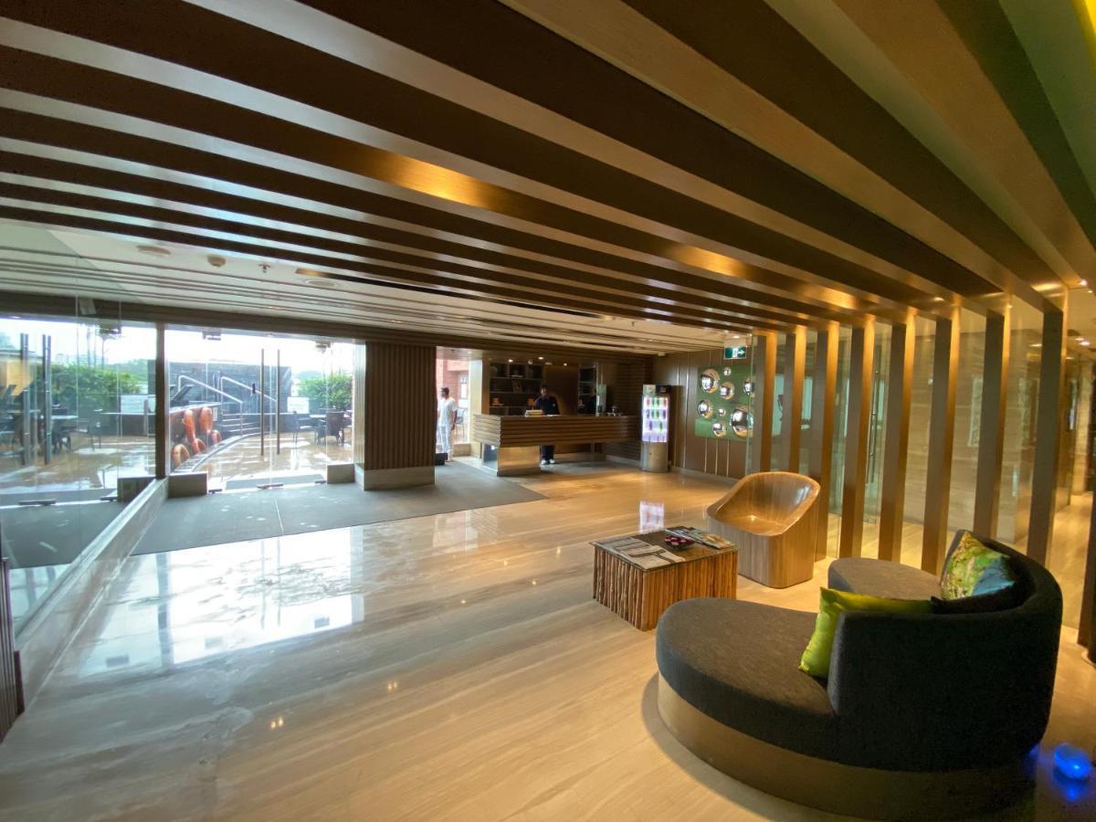 Welcomhotel By Itc Hotels, Richmond Road, Bengaluru Kültér fotó Lobby
